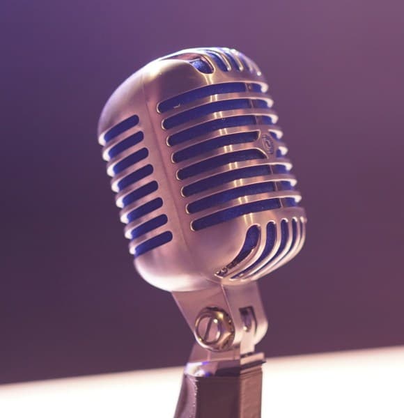 Image of a microphone